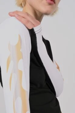 LS Axolotl Rash Shirt - TribalUnisex 19 LS Axolotl Rash Shirt - TribalUnisex -FCS Sales Store W HS SS24 1009 D5